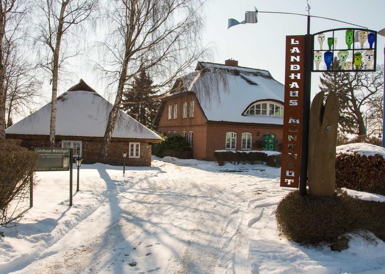 Landhaus Am Deich Миделхаген Екстериор снимка